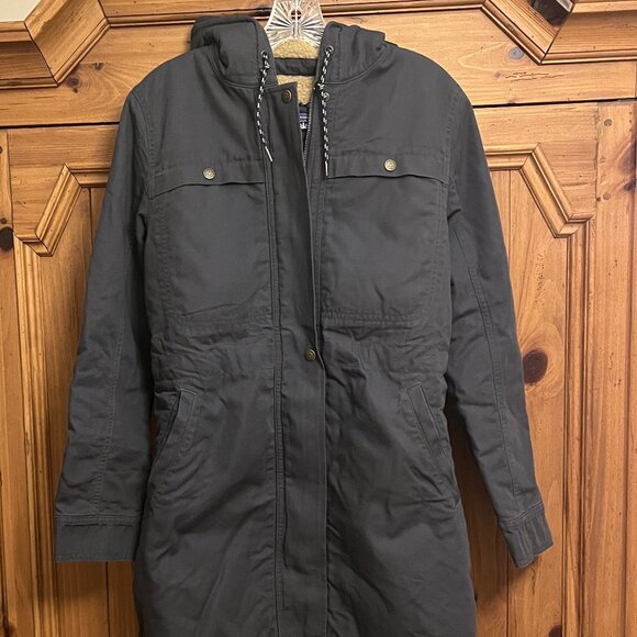 Patagonia Women's Prairie Dawn Parka Size M Smolder Blue With Tan Sherpa NWTU - Picture 3 of 11